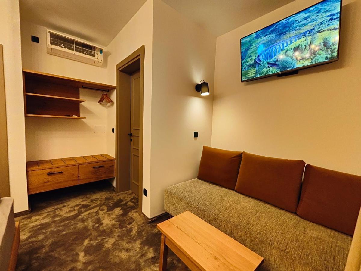 Pula Residence Rooms And Apartments Old City Center Eksteriør billede