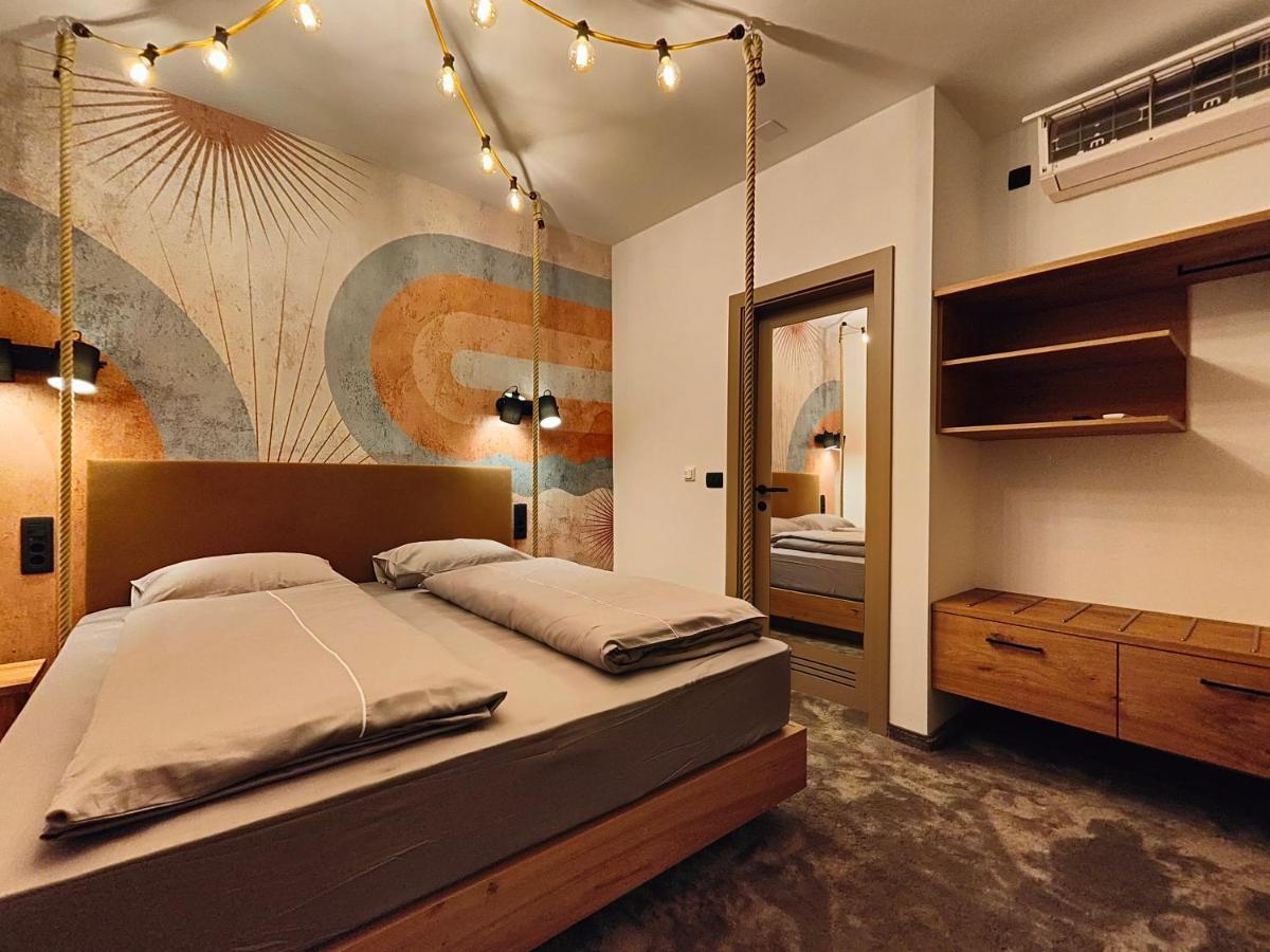 Pula Residence Rooms And Apartments Old City Center Eksteriør billede