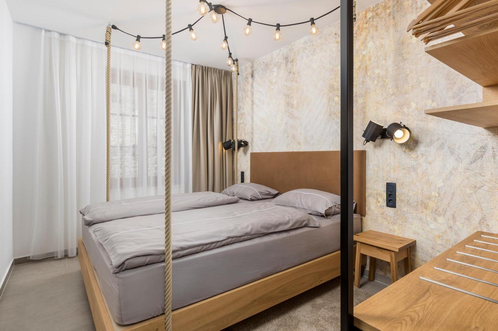Pula Residence Rooms And Apartments Old City Center Eksteriør billede