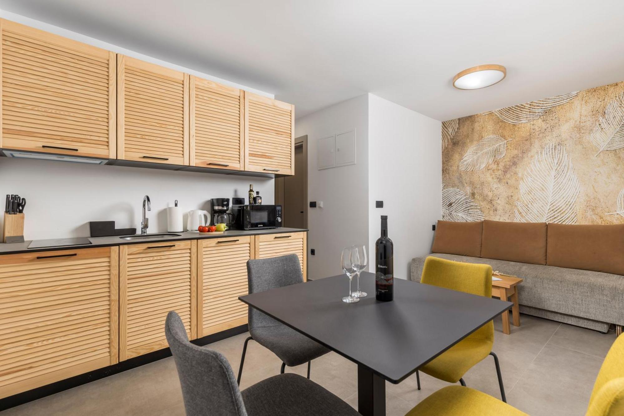 Pula Residence Rooms And Apartments Old City Center Eksteriør billede