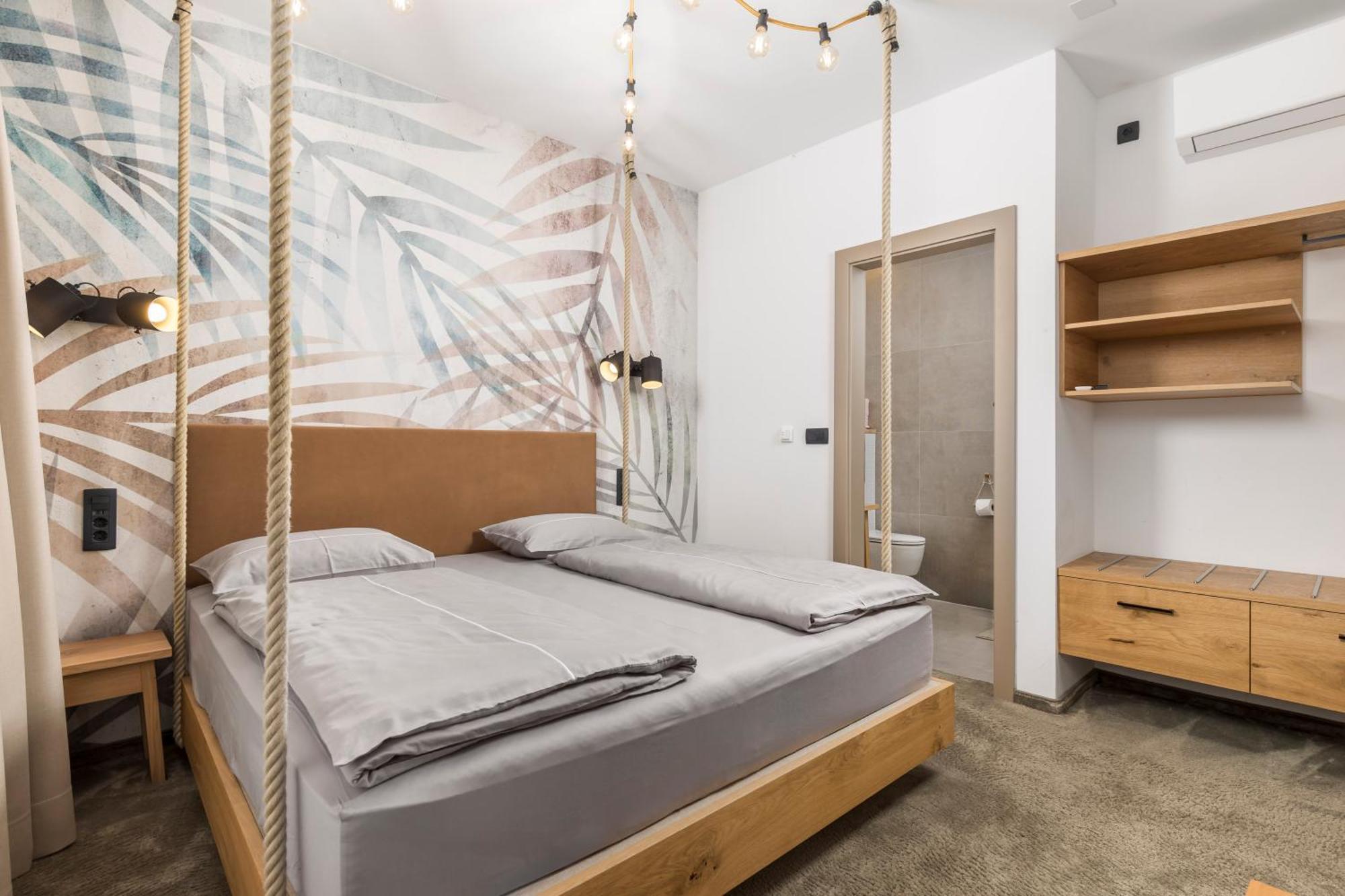 Pula Residence Rooms And Apartments Old City Center Eksteriør billede